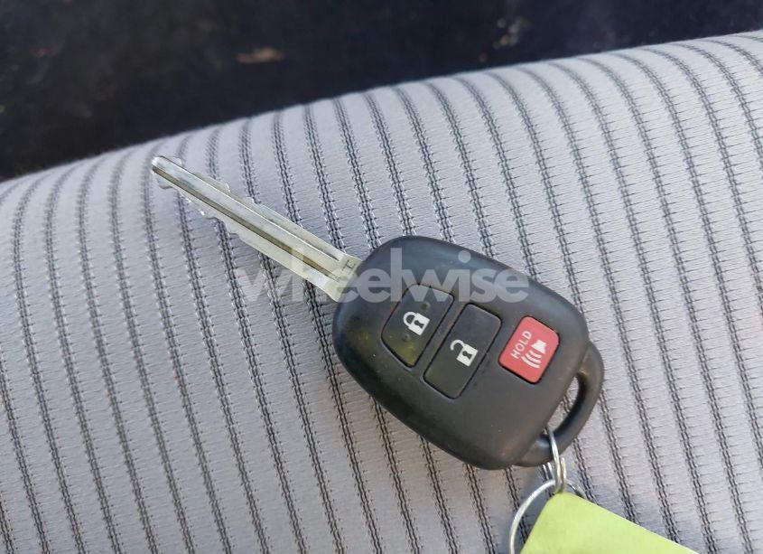 Photo 11 of 2015 Toyota Rav4 LE (VIN 2T3BFREV2FW270433)