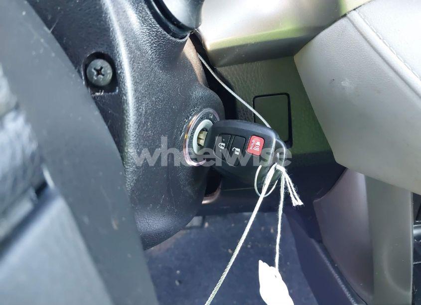 Photo 11 of 2015 Toyota Rav4 LE (VIN 2T3BFREV2FW275115)