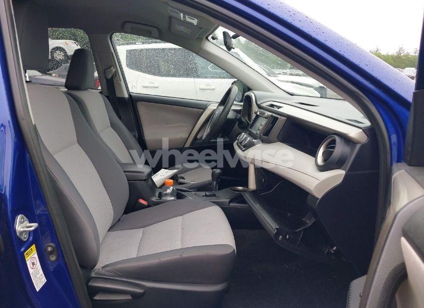 Photo 5 of 2015 Toyota Rav4 LE (VIN 2T3BFREV2FW289287)