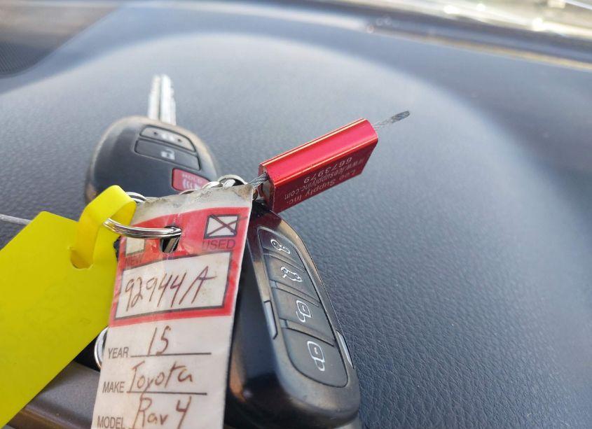 Photo 11 of 2015 Toyota Rav4 LE (VIN 2T3BFREV2FW317234)