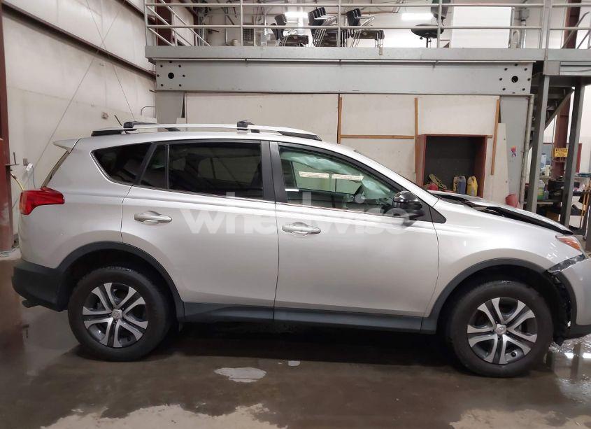 Photo 13 of 2015 Toyota Rav4 LE (VIN 2T3BFREV2FW397957)