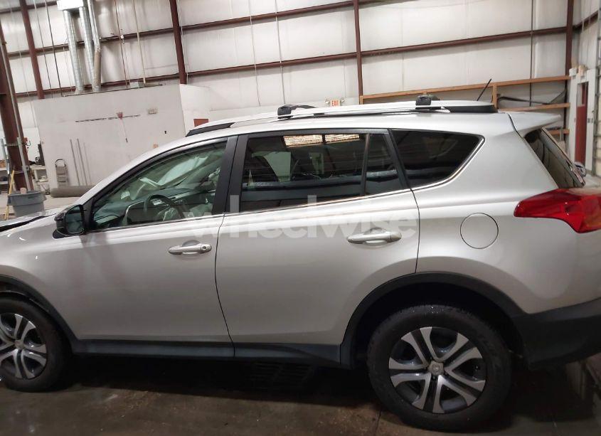 Photo 14 of 2015 Toyota Rav4 LE (VIN 2T3BFREV2FW397957)
