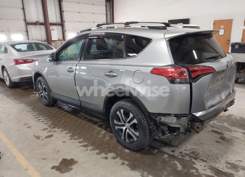 Photo 3 of 2016 Toyota Rav4 LE (VIN 2T3BFREV2GW424124)