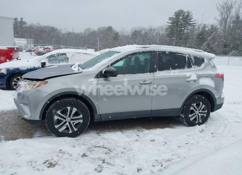 Photo 14 of 2016 Toyota Rav4 LE (VIN 2T3BFREV2GW425533)