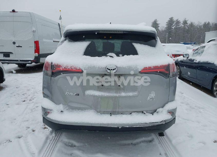 Photo 16 of 2016 Toyota Rav4 LE (VIN 2T3BFREV2GW425533)