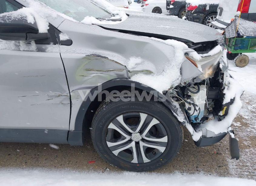Photo 17 of 2016 Toyota Rav4 LE (VIN 2T3BFREV2GW425533)