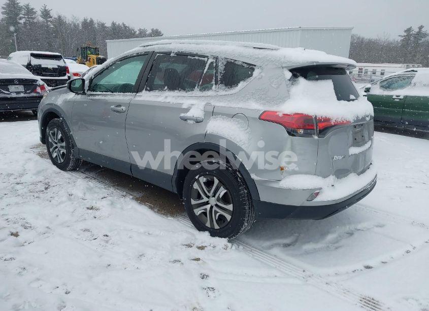 Photo 3 of 2016 Toyota Rav4 LE (VIN 2T3BFREV2GW425533)