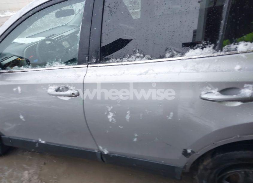 Photo 14 of 2016 Toyota Rav4 LE (VIN 2T3BFREV2GW525485)