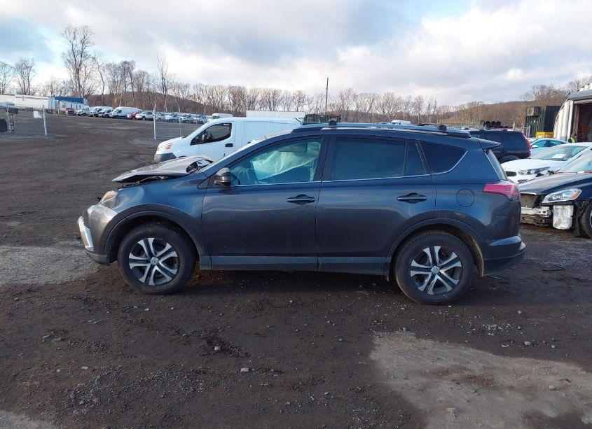 Photo 14 of 2017 Toyota Rav4 LE (VIN 2T3BFREV2HW551523)
