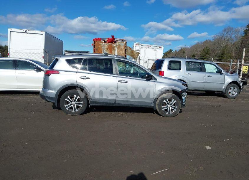 Photo 13 of 2017 Toyota Rav4 LE (VIN 2T3BFREV2HW566507)