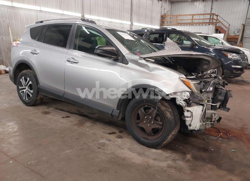 2017 Toyota Rav4 LE (VIN 2T3BFREV2HW638757) main photo