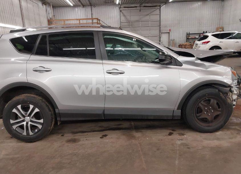 Photo 14 of 2017 Toyota Rav4 LE (VIN 2T3BFREV2HW638757)