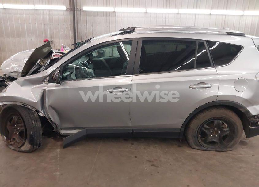 Photo 15 of 2017 Toyota Rav4 LE (VIN 2T3BFREV2HW638757)