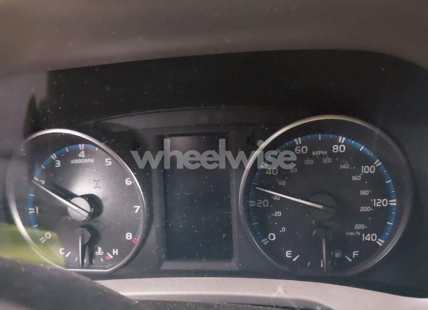 Photo 7 of 2017 Toyota Rav4 LE (VIN 2T3BFREV2HW638757)