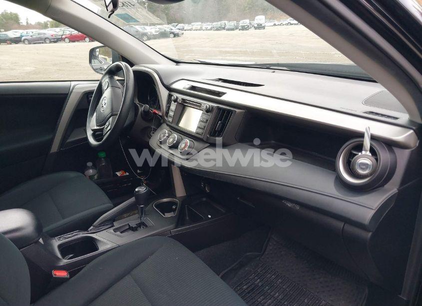 Photo 5 of 2018 Toyota Rav4 LE (VIN 2T3BFREV2JW737696)