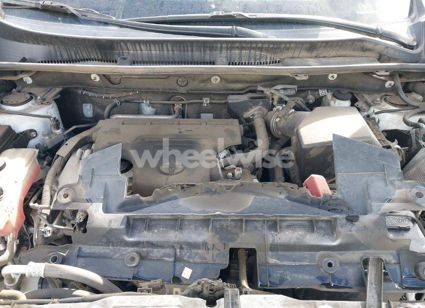 Photo 10 of 2018 Toyota Rav4 LE (VIN 2T3BFREV2JW755857)