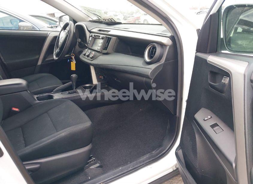 Photo 5 of 2018 Toyota Rav4 LE (VIN 2T3BFREV2JW755857)