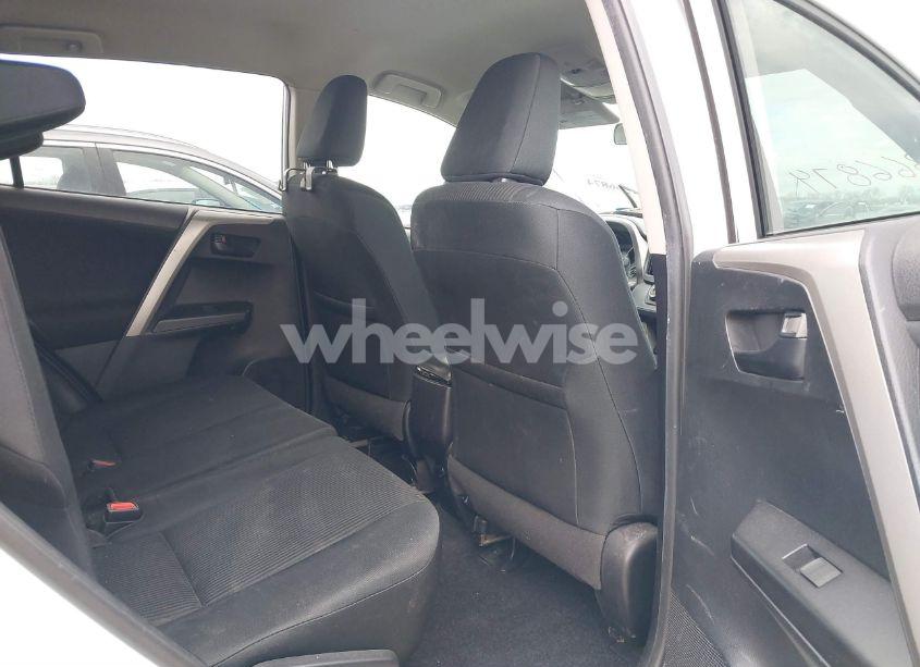 Photo 8 of 2018 Toyota Rav4 LE (VIN 2T3BFREV2JW755857)