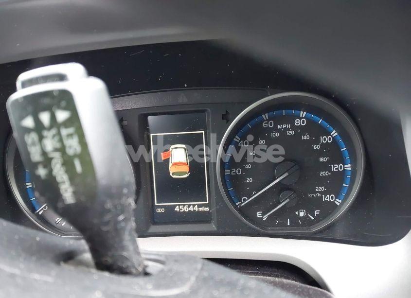 Photo 7 of 2018 Toyota Rav4 LE (VIN 2T3BFREV2JW783951)