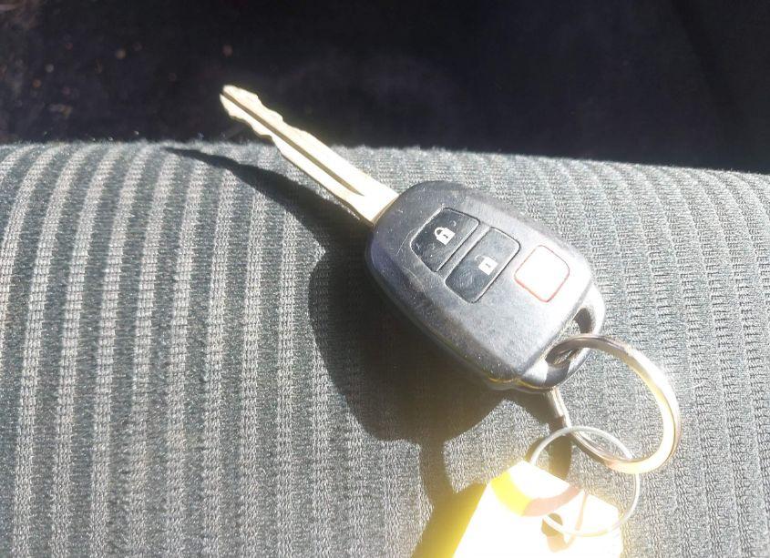 Photo 11 of 2018 Toyota Rav4 LE (VIN 2T3BFREV2JW828175)