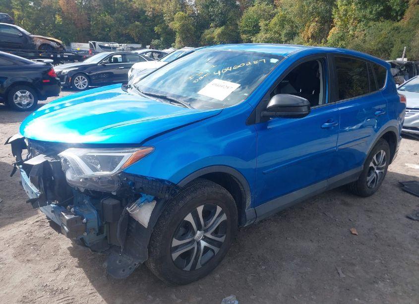 Photo 2 of 2018 Toyota Rav4 LE (VIN 2T3BFREV2JW828175)