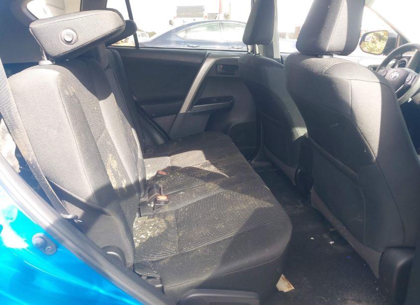 Photo 8 of 2018 Toyota Rav4 LE (VIN 2T3BFREV2JW828175)