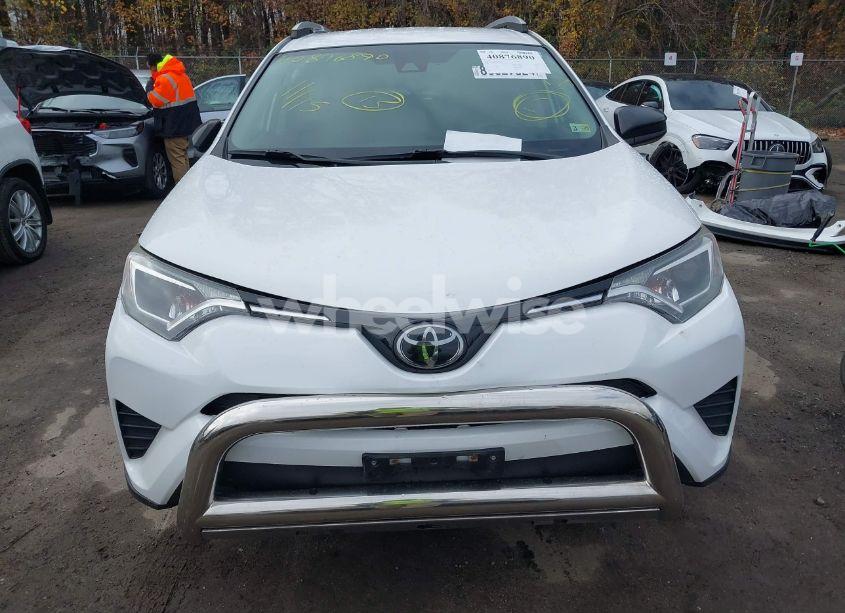 Photo 13 of 2018 Toyota Rav4 LE (VIN 2T3BFREV2JW845011)