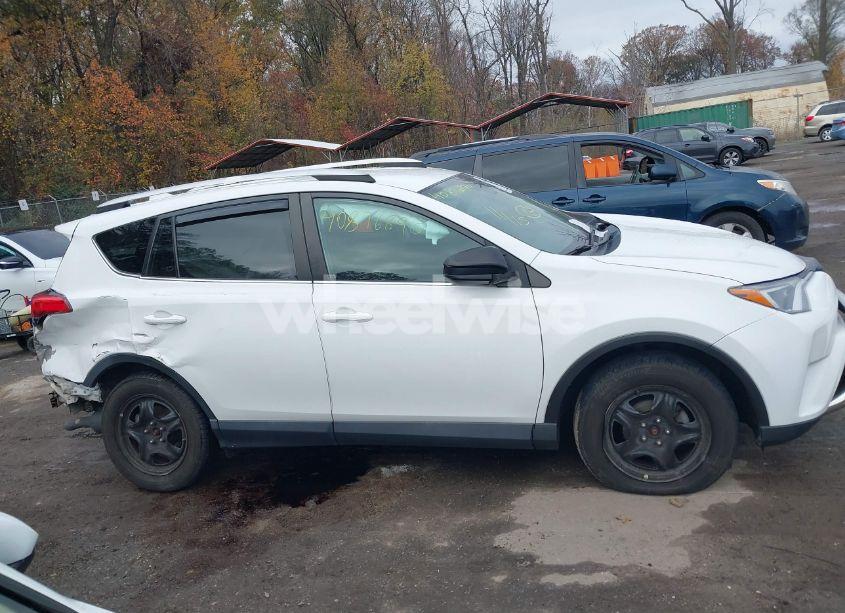 Photo 14 of 2018 Toyota Rav4 LE (VIN 2T3BFREV2JW845011)