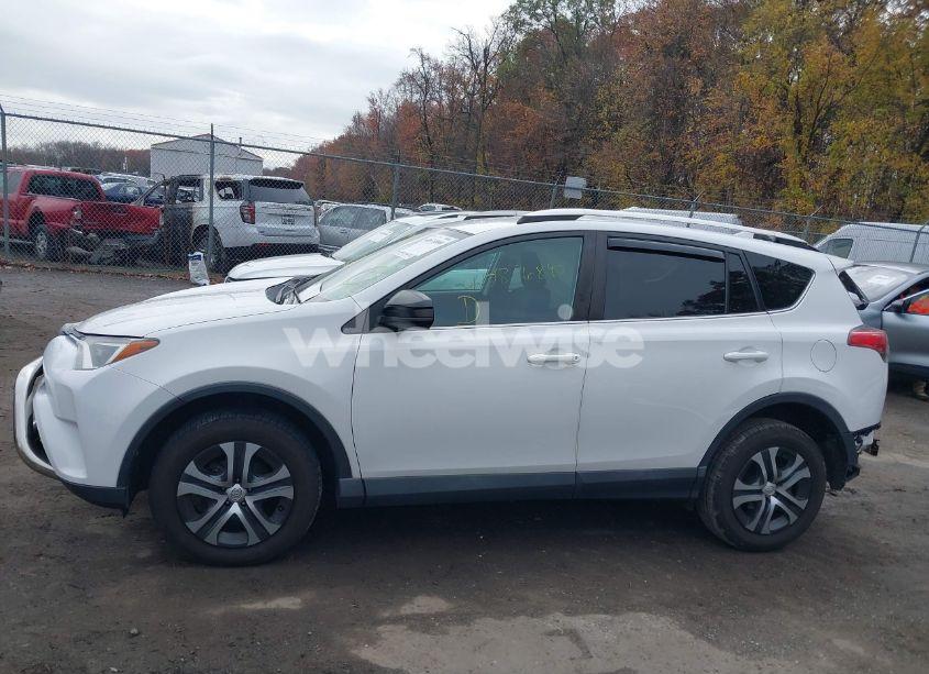 Photo 15 of 2018 Toyota Rav4 LE (VIN 2T3BFREV2JW845011)
