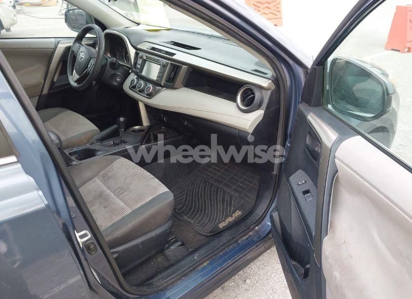 Photo 5 of 2013 Toyota Rav4 LE (VIN 2T3BFREV3DW106802)