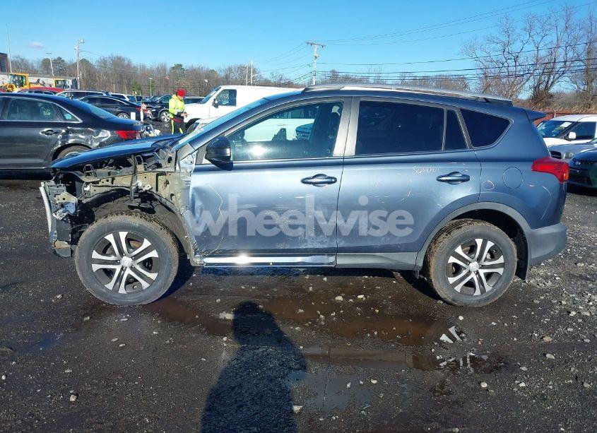 Photo 15 of 2014 Toyota Rav4 LE (VIN 2T3BFREV3EW129773)