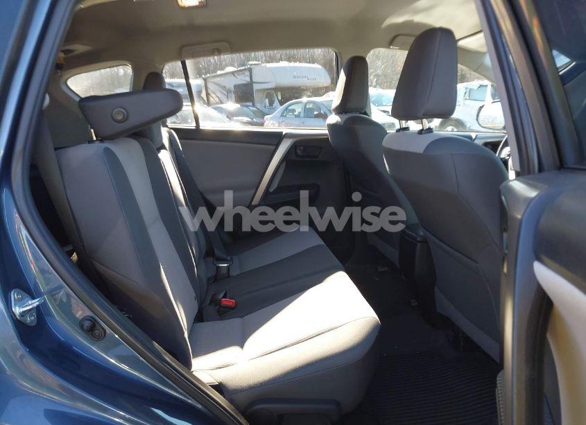 Photo 8 of 2014 Toyota Rav4 LE (VIN 2T3BFREV3EW129773)