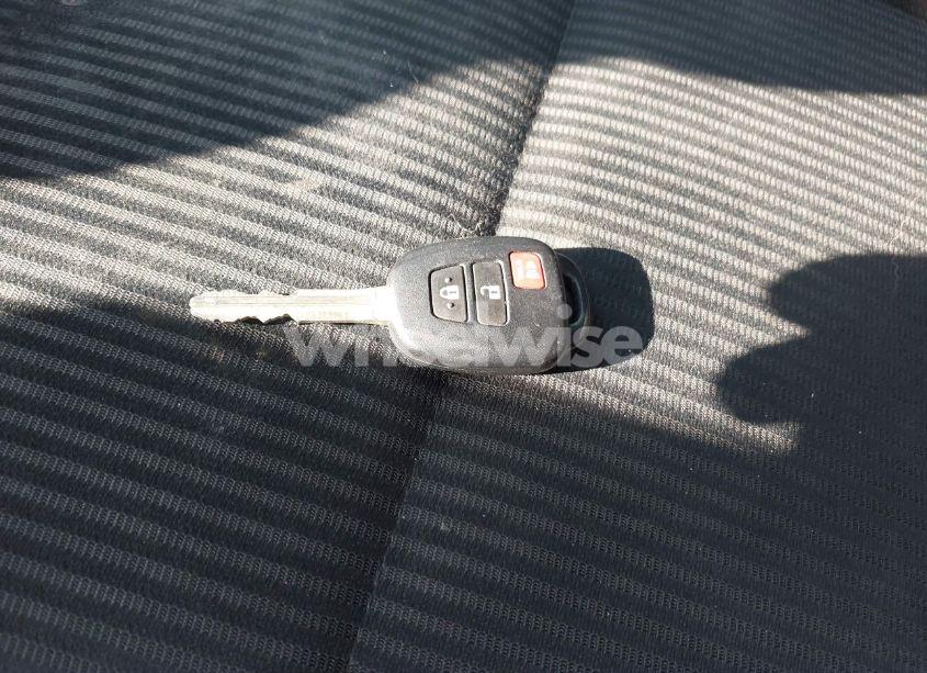 Photo 11 of 2015 Toyota Rav4 LE (VIN 2T3BFREV3FW387339)