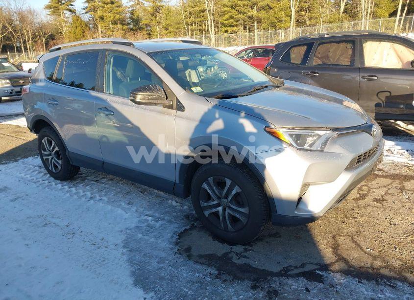 2016 Toyota Rav4 LE (VIN 2T3BFREV3GW431339) main photo
