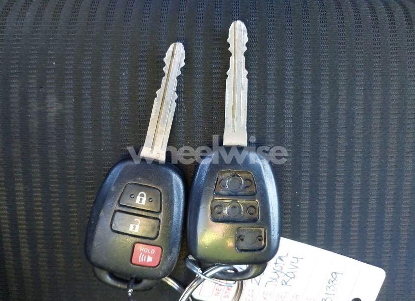 Photo 11 of 2016 Toyota Rav4 LE (VIN 2T3BFREV3GW431339)