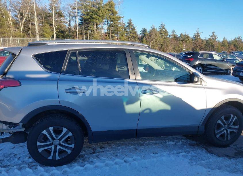 Photo 14 of 2016 Toyota Rav4 LE (VIN 2T3BFREV3GW431339)