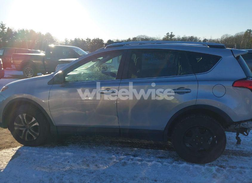 Photo 15 of 2016 Toyota Rav4 LE (VIN 2T3BFREV3GW431339)