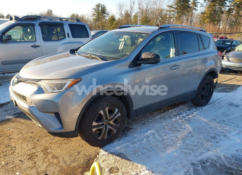 Photo 2 of 2016 Toyota Rav4 LE (VIN 2T3BFREV3GW431339)