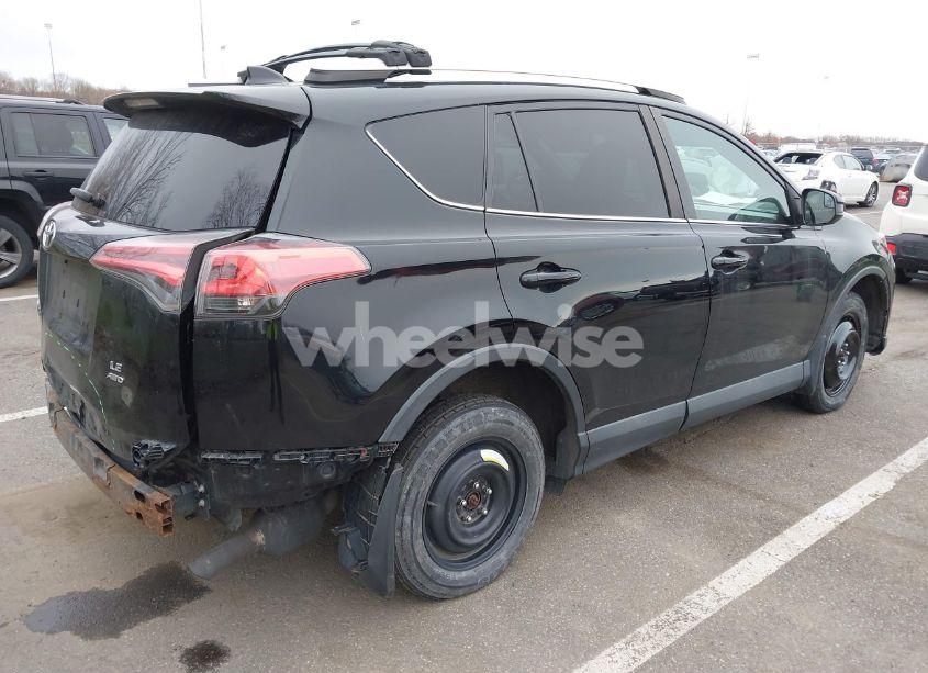 Photo 4 of 2016 Toyota Rav4 LE (VIN 2T3BFREV3GW447802)