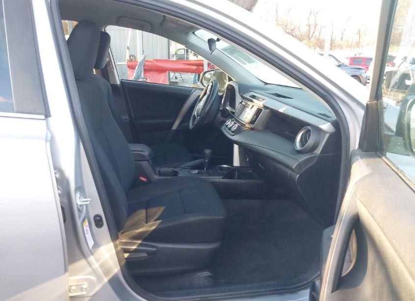 Photo 5 of 2017 Toyota Rav4 LE (VIN 2T3BFREV3HW587060)