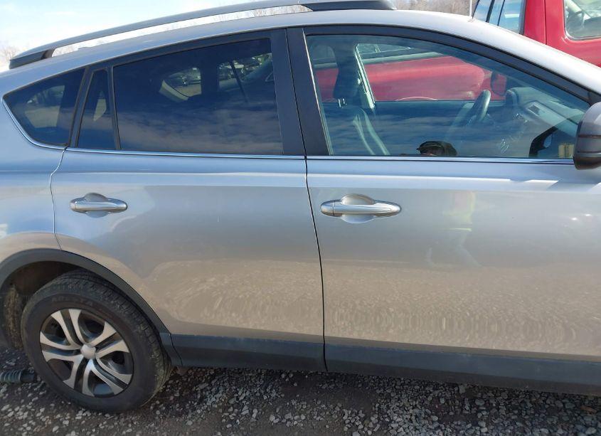 Photo 13 of 2017 Toyota Rav4 LE (VIN 2T3BFREV3HW611468)