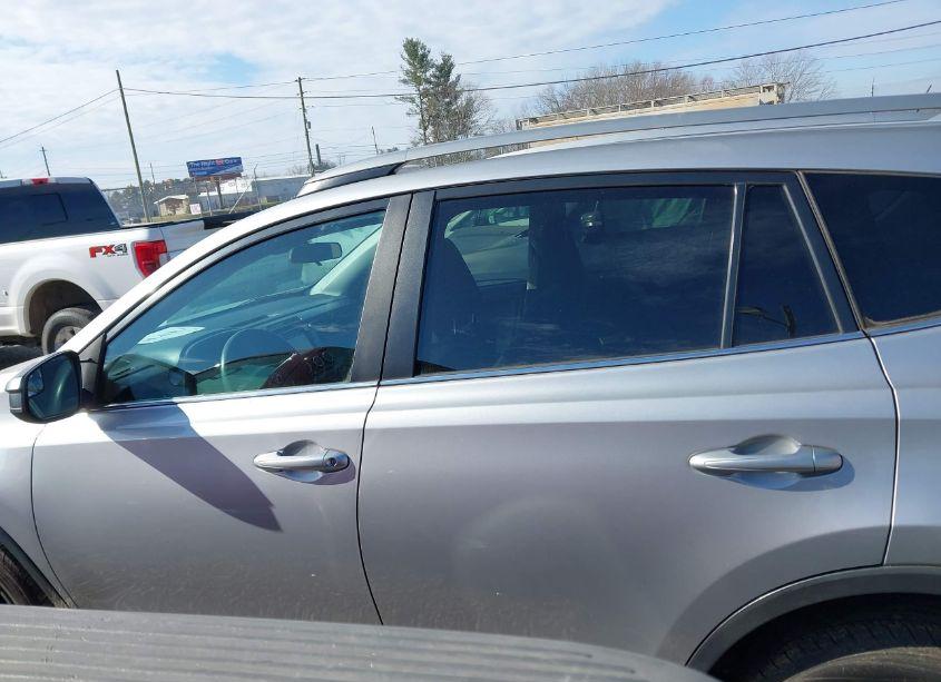 Photo 14 of 2017 Toyota Rav4 LE (VIN 2T3BFREV3HW611468)