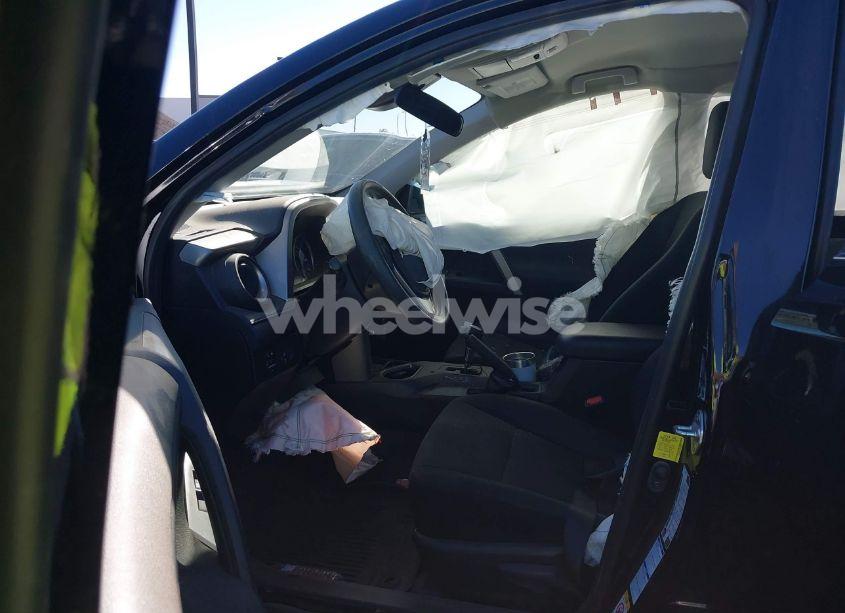 Photo 5 of 2018 Toyota Rav4 LE (VIN 2T3BFREV3JW792416)