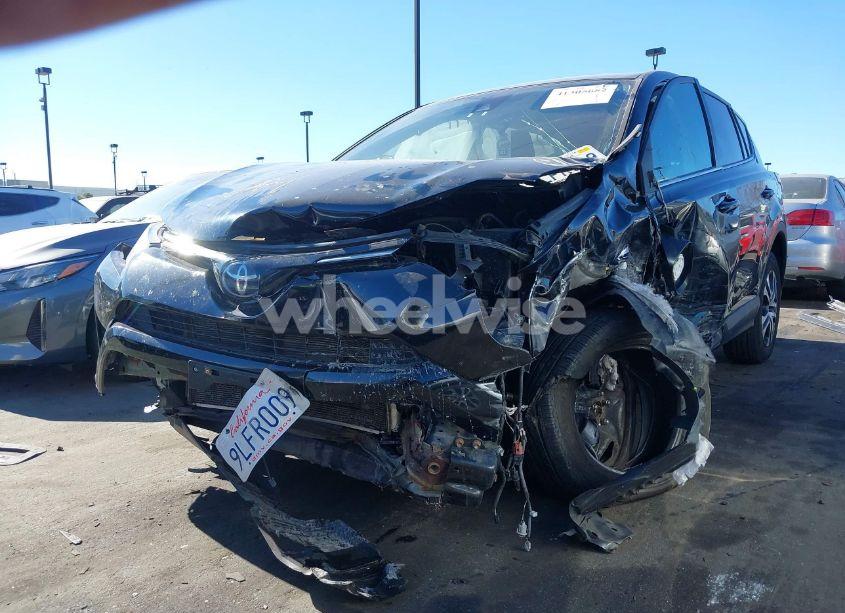 Photo 6 of 2018 Toyota Rav4 LE (VIN 2T3BFREV3JW792416)