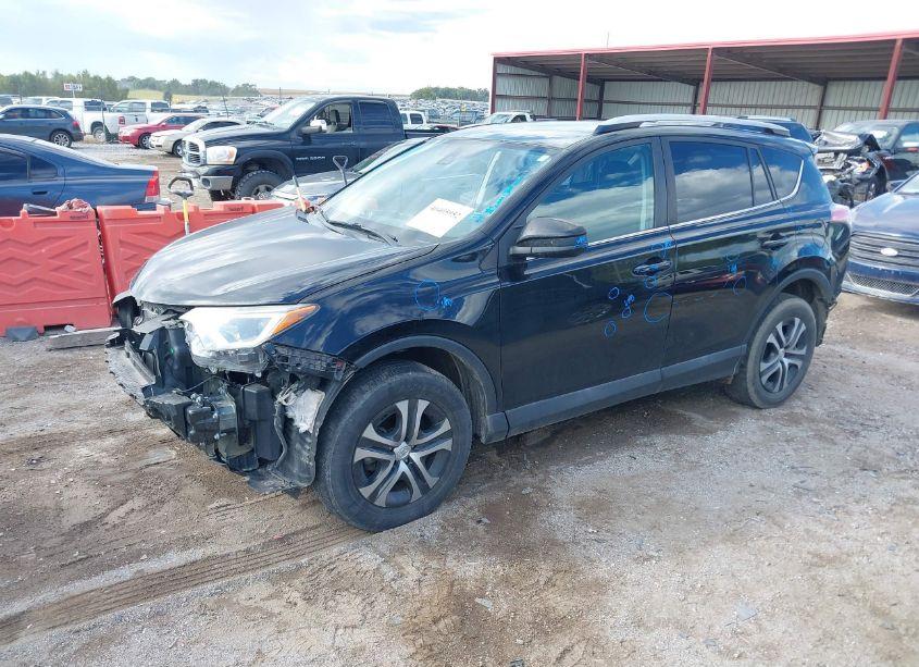 Photo 2 of 2018 Toyota Rav4 LE (VIN 2T3BFREV3JW805956)