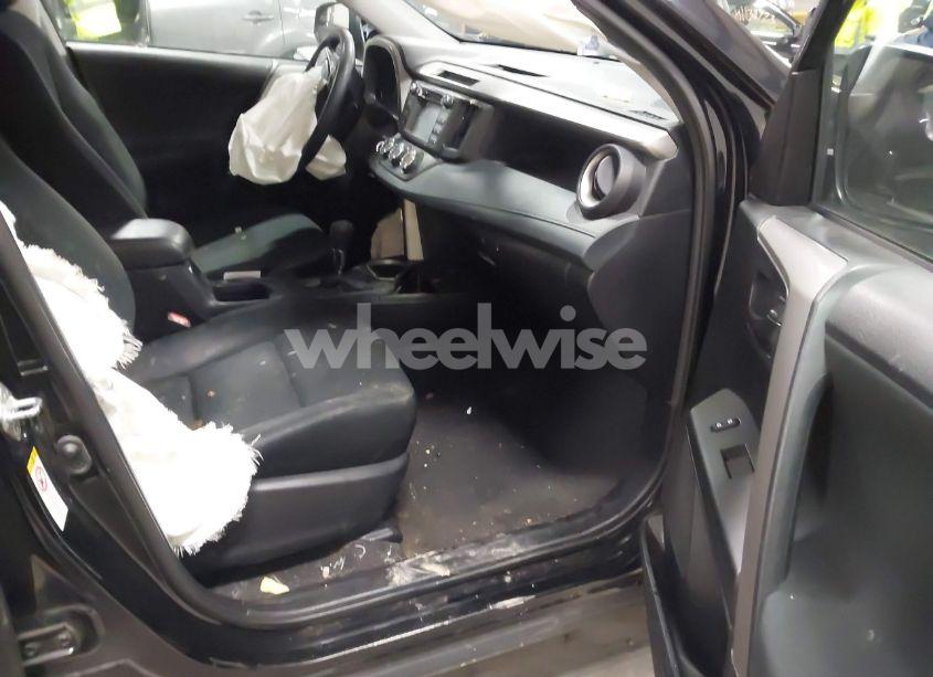 Photo 5 of 2018 Toyota Rav4 LE (VIN 2T3BFREV3JW809232)