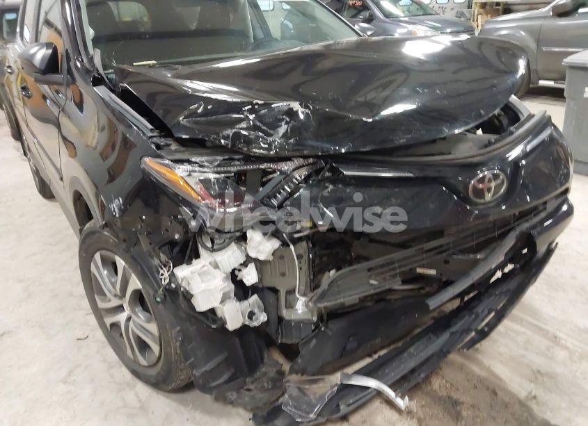Photo 6 of 2018 Toyota Rav4 LE (VIN 2T3BFREV3JW809232)