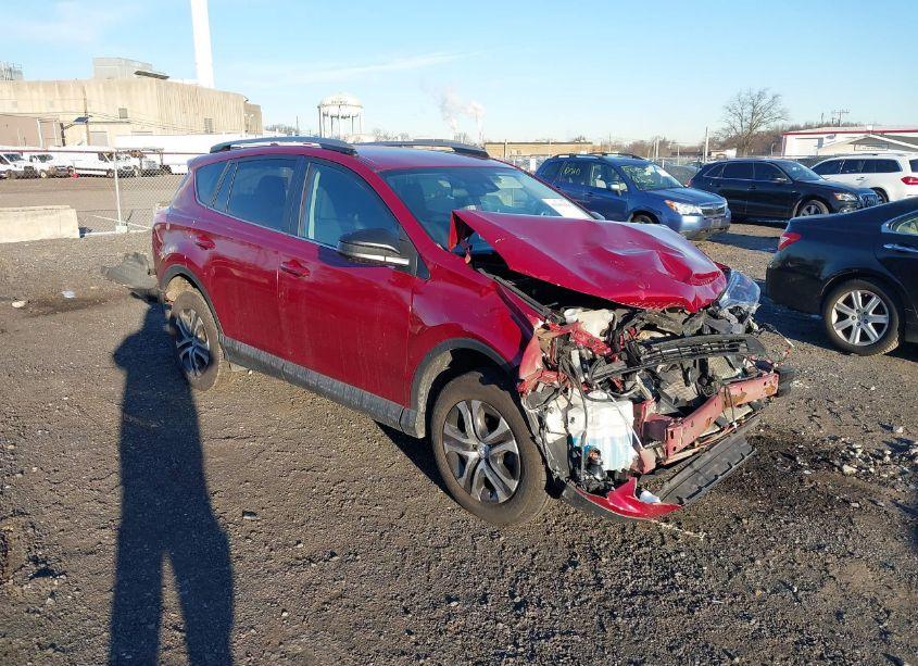 2018 Toyota Rav4 LE (VIN 2T3BFREV3JW823728) main photo