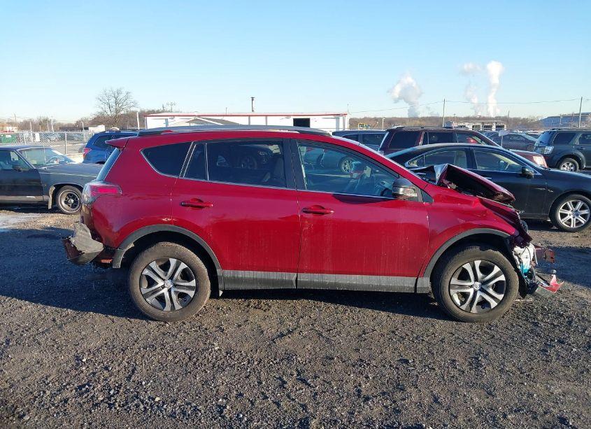 Photo 13 of 2018 Toyota Rav4 LE (VIN 2T3BFREV3JW823728)