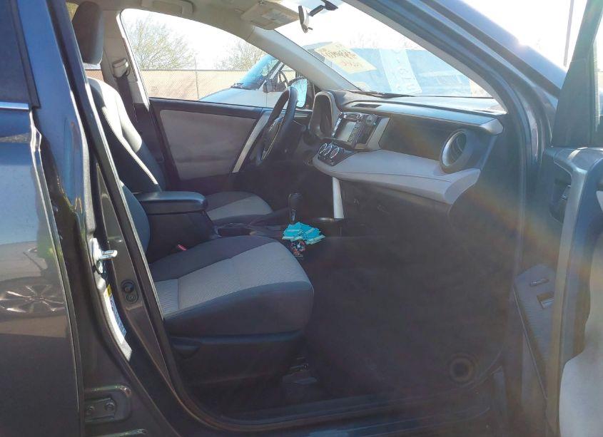 Photo 5 of 2015 Toyota Rav4 LE (VIN 2T3BFREV4FW315176)